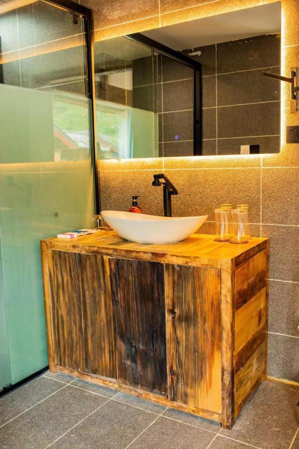 Lijiang Yunqi Holiday Guesthouse Zewnętrze zdjęcie